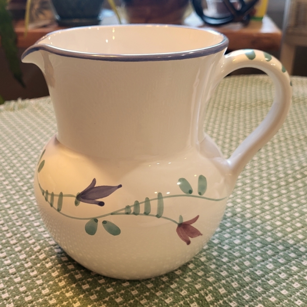 Savoir Vivre Portofino Blue Italy 64 oz Large Jug  Pitcher Floral Summertime